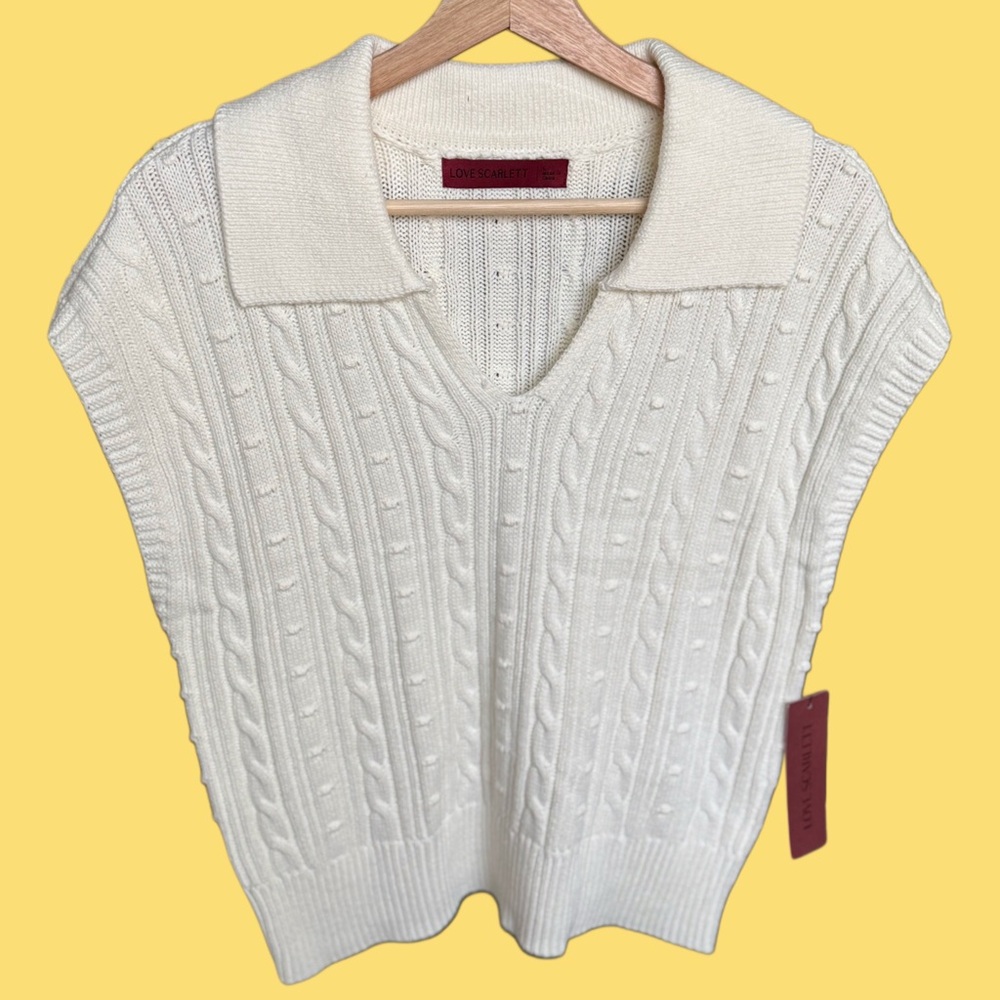 Women's Cream Sleeveless V-Neck Pullover Cable-knit Sweater Size L